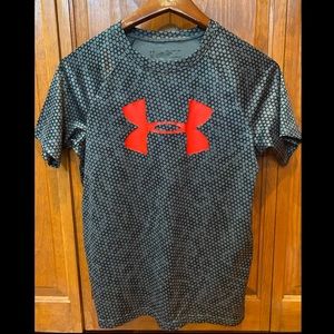 Under Armour Heat Gear big boys size X-large shirt
